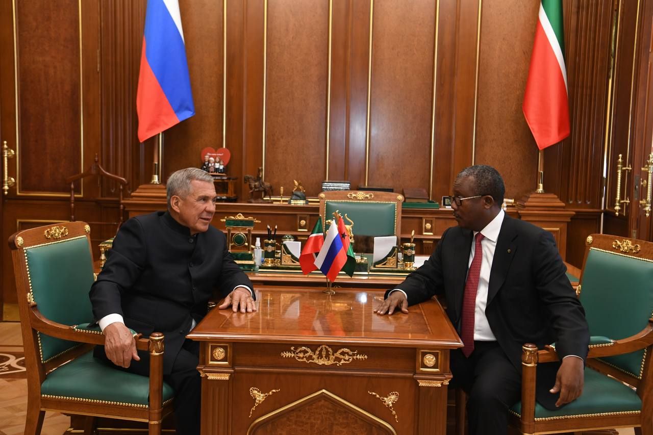 В Казанском Кремле началась встреча Минниханова с Президентом Гвинеи-Бисау
