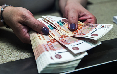 Россияне смогут переводить без комиссии до 30 млн рублей в месяц на свои счета через СБП